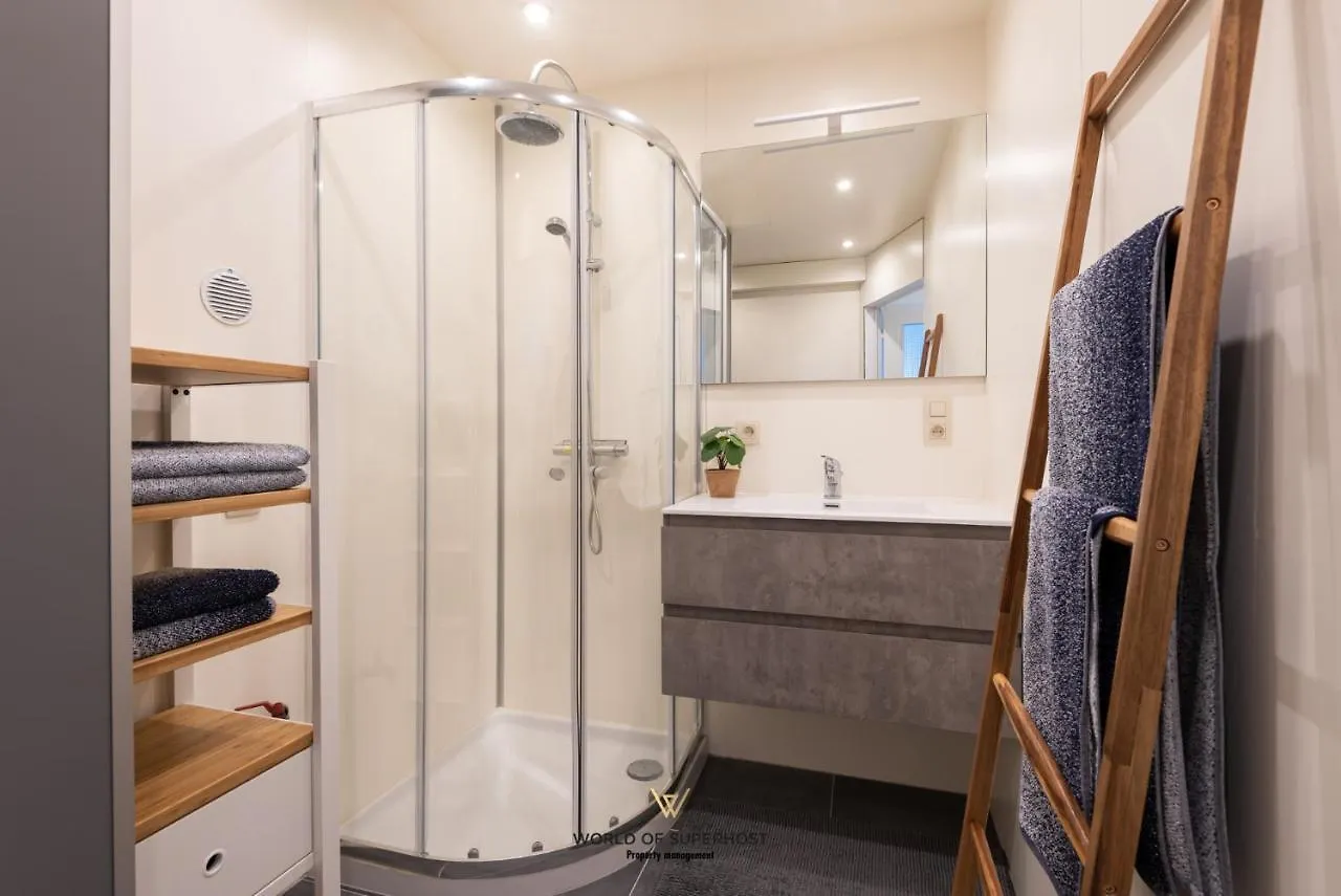 Luxurious Apartment Next To The Sea And City Centre With Free Parking Space Ostend