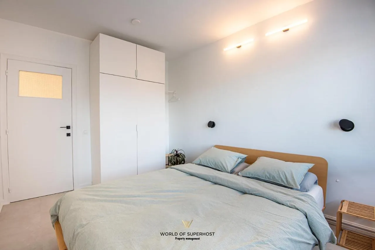 Luxurious Apartment Next To The Sea And City Centre With Free Parking Space Ostend